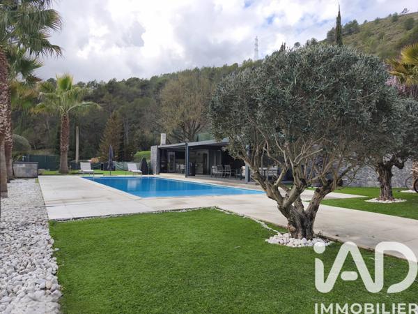 Maison à vendre 6 pièces 200 m² Contes