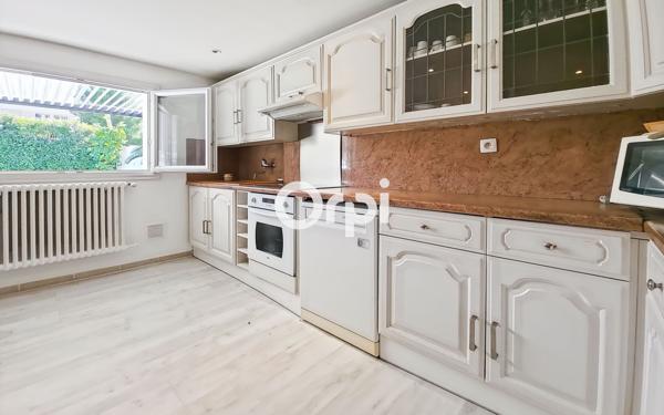 Maison à vendre    8 pièces • 192 m2 Carnoux-en-Provence