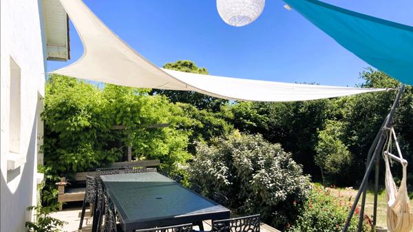 MAISON FAMILIALE 155 m² -6 CHAMBRES -JARDIN 1 000 m² - PROCHE MER & COMMERCES