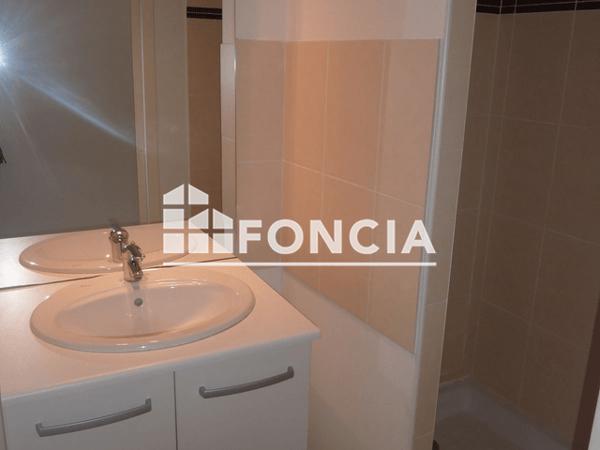 Location Appartement 2 pièces 43.5 m² - 24 RUE VICTOR HUGO Montreuil Juigne 49460