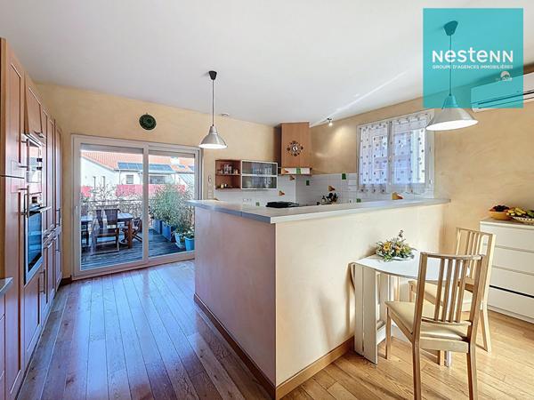 Bien d'exception au coeur de Montbrison ! Volumes généreux & cadre privilégié