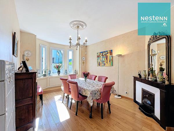 Bien d'exception au coeur de Montbrison ! Volumes généreux & cadre privilégié