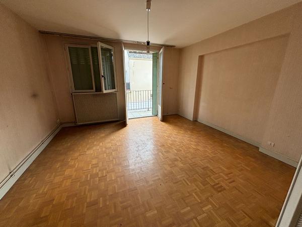 EN VENTE - NEVERS APPARTEMENT avec garage 2 CHAMBRES