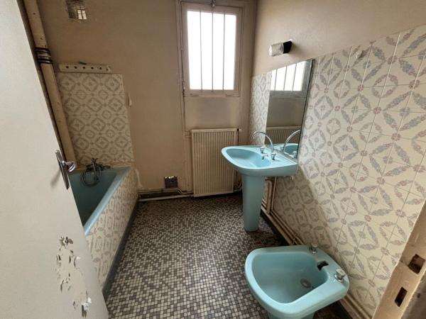EN VENTE - NEVERS APPARTEMENT avec garage 2 CHAMBRES