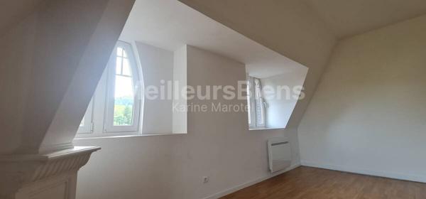 Magnifique appartement de 93 m² au sol en duplex.