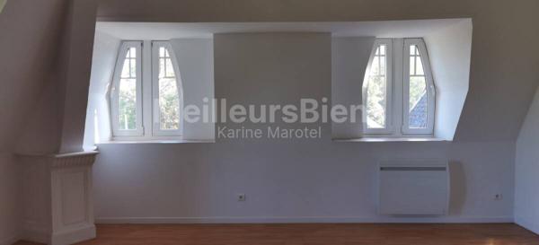 Magnifique appartement de 93 m² au sol en duplex.