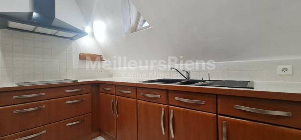 Magnifique appartement de 93 m² au sol en duplex.