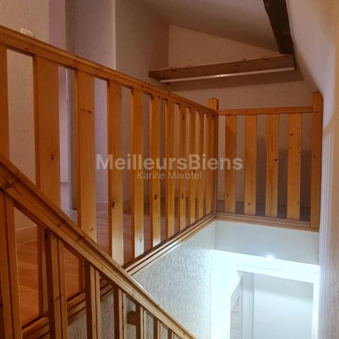 Magnifique appartement de 93 m² au sol en duplex.