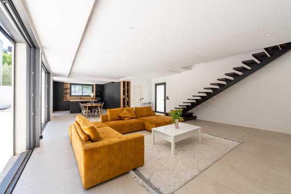 Marseille (13009) Villa d'architecte neuve de 160m2 sur 680m2 de terrain