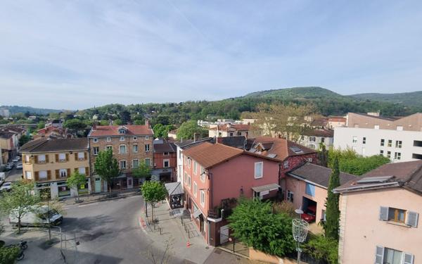 Appartement à vendre    3 pièces • 90 m2 Fontaines-sur-Saône