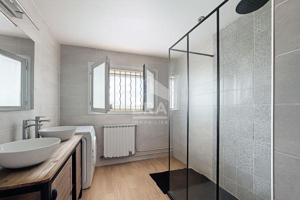 Maison familiale 7 pièces 5 chambres 156 m² au sol Jardin  Vue dégagée CHAUMONTEL