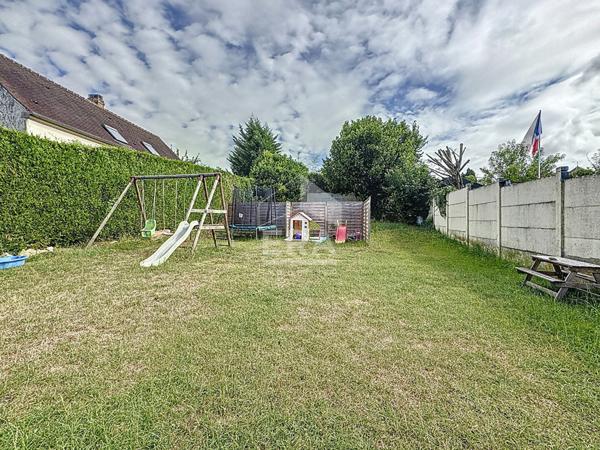 Maison familiale 7 pièces 5 chambres 156 m² au sol Jardin  Vue dégagée CHAUMONTEL