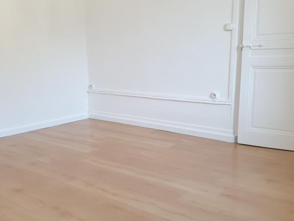 Location Appartement 2 pièces Vuillafans (25840) - place du Champ de Mars
