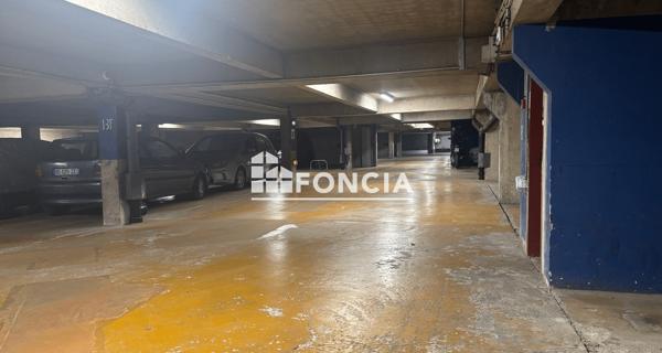 À vendre Parking 12.5 m² - Paris 75019