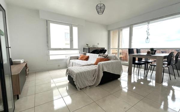 Appartement à vendre    3 pièces •  Évry