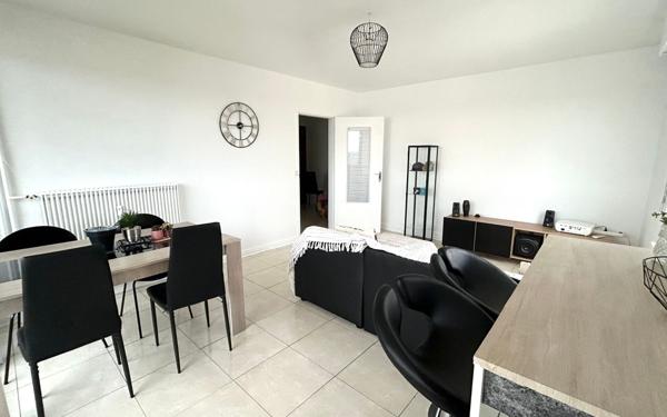 Appartement à vendre    3 pièces •  Évry