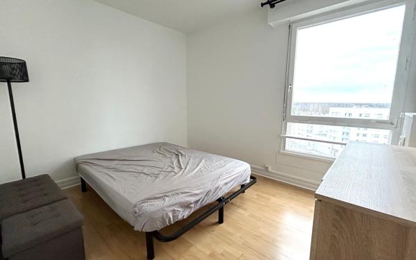 Appartement à vendre    3 pièces •  Évry