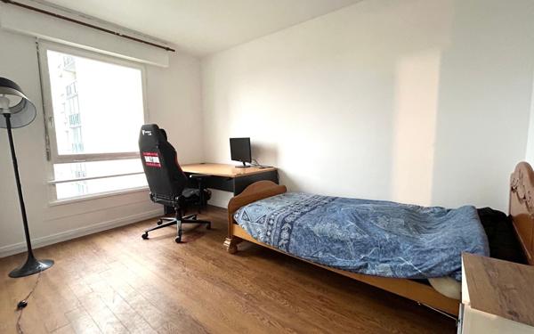 Appartement à vendre    3 pièces •  Évry