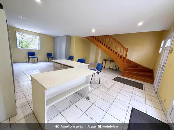 Bureau / Maison Verrieres En Anjou