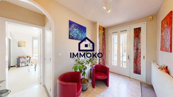 Lure (70200) Grande maison familiale érigée sur sous-sol sans vis-à-vis avec piscine sur Lure