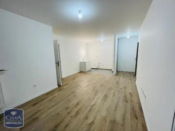 Appartement à louer 2 pièces 43.84m² Asnières-sur-Seine (92600)