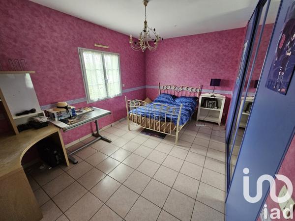 Maison d’architecte 7 pièces de 177 m² à Saint-André-de-Cubzac (33240)