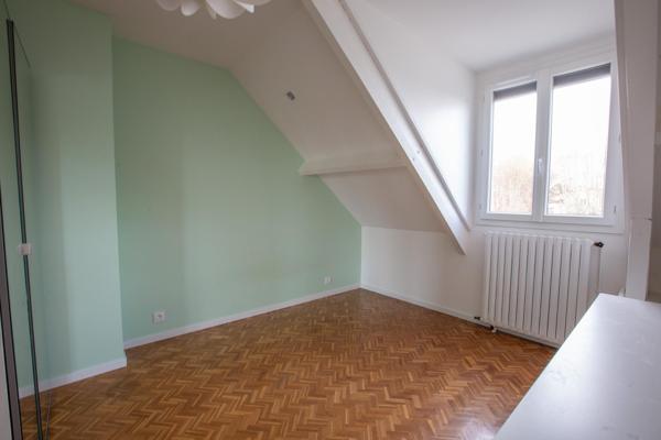 Superbe maison familiale au coeur du Mesnil ! Maison de 130 m2 avec sous sol total