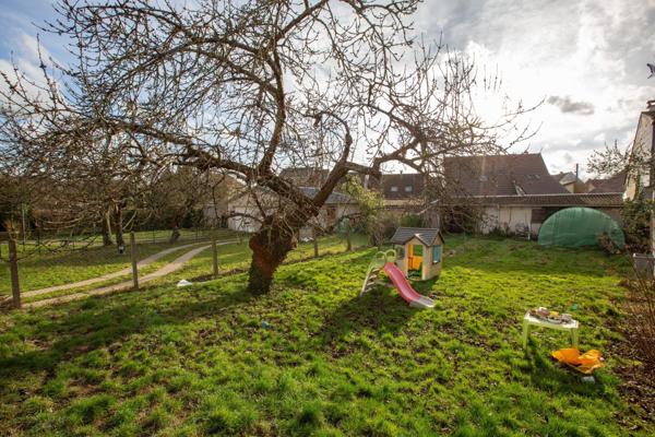 Superbe maison familiale au coeur du Mesnil ! Maison de 130 m2 avec sous sol total
