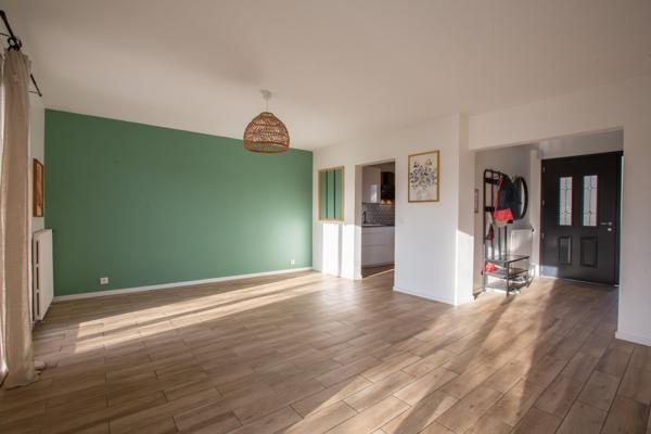 Superbe maison familiale au coeur du Mesnil ! Maison de 130 m2 avec sous sol total