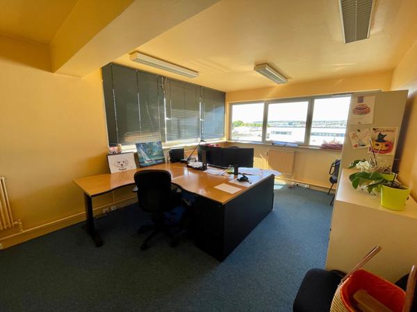 Bureaux à louer à SOTTEVILLE LES ROUEN 76300