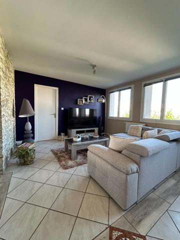 Appartement 4 pièce(s) 73.030 m2 , Aurillac