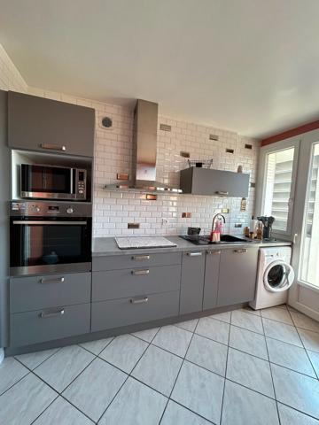 Appartement 4 pièce(s) 73.030 m2 , Aurillac