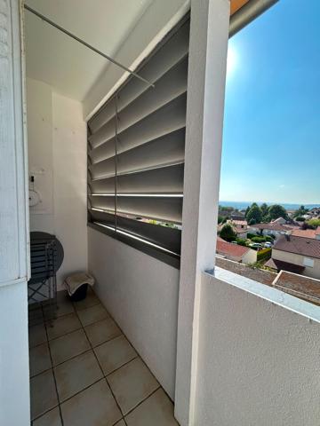 Appartement 4 pièce(s) 73.030 m2 , Aurillac