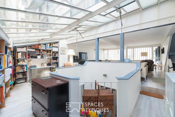 Ancien atelier d’artiste aménagé en duplex – Plaine Monceau