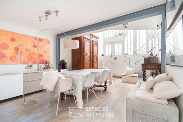 Ancien atelier d’artiste aménagé en duplex – Plaine Monceau