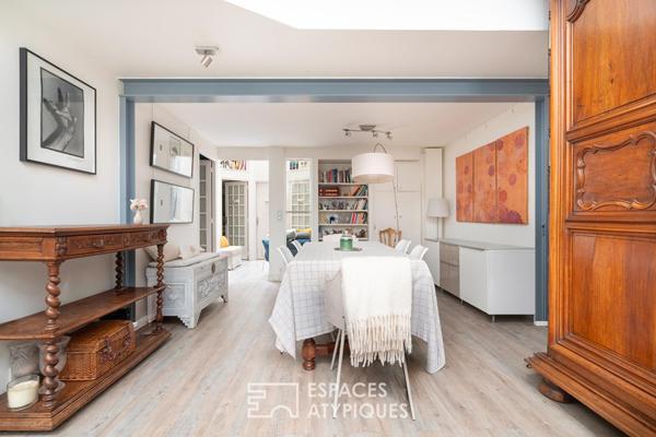 Ancien atelier d’artiste aménagé en duplex – Plaine Monceau