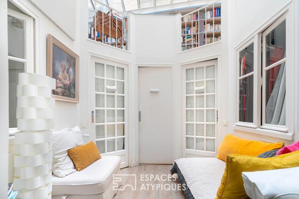 Ancien atelier d’artiste aménagé en duplex – Plaine Monceau