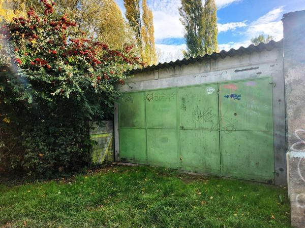 Maison de ville à vendre à Bourges dans le Cher (18000), ref : 0601261LA   
ST BONNET