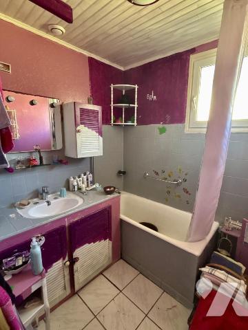 Pavillon de plain-pied à SAINT GERMAIN DE TALLEVENDE