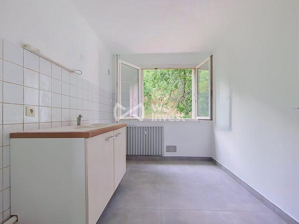T5 91 M² - 3 CHAMBRES 4 POSSIBLES - BALCON - CAVE - IRIGNY 69540