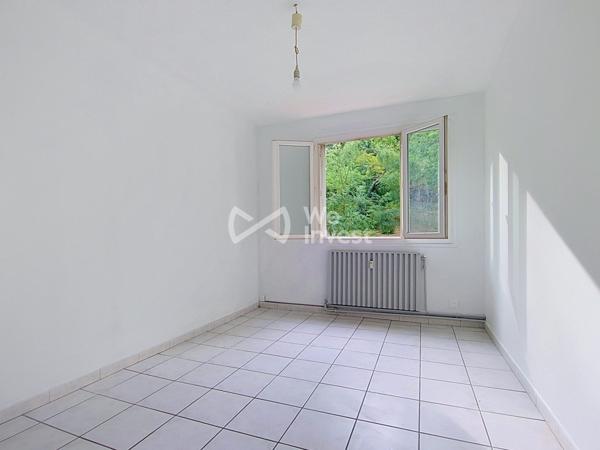 T5 91 M² - 3 CHAMBRES 4 POSSIBLES - BALCON - CAVE - IRIGNY 69540