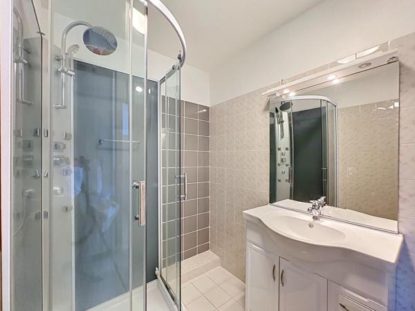 Fort-De-France :  Appartement 4 pièces – 110 m² – Vue mer dégagée