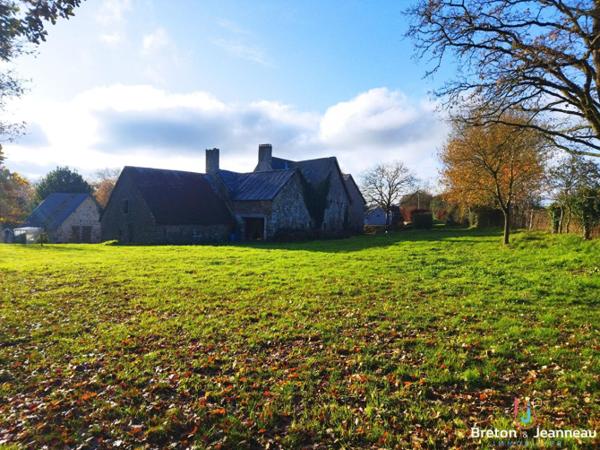 Corps de ferme en campagne secteur Mayenne