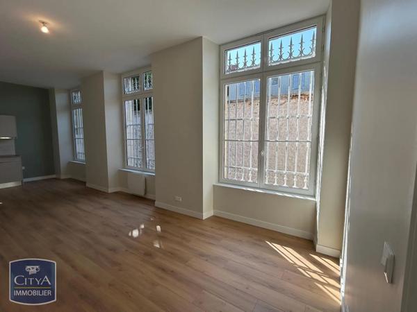 Appartement à louer 2 pièces 57.39m² Troyes (10000)