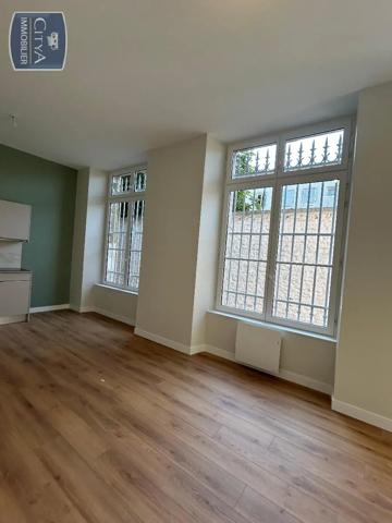 Appartement à louer 2 pièces 57.39m² Troyes (10000)