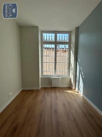 Appartement à louer 2 pièces 57.39m² Troyes (10000)