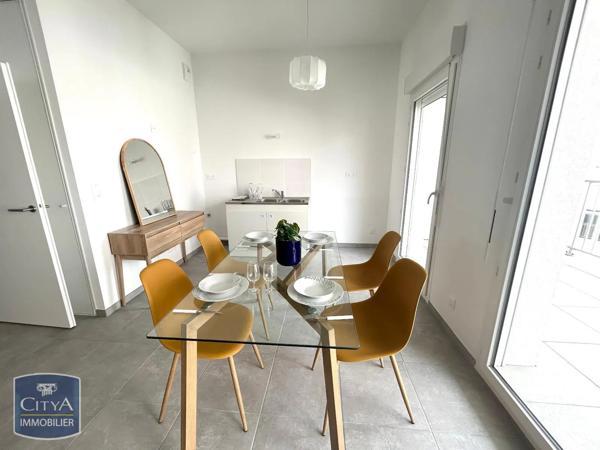 Appartement à louer 4 pièces 91.55m² Saint-Étienne (42000)