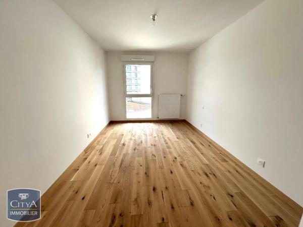Appartement à louer 4 pièces 91.55m² Saint-Étienne (42000)