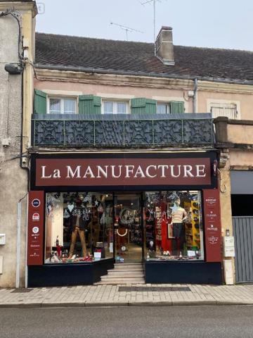 Maison à vendre à Paray-le-Monial en Saône-et-Loire (71600), ref : M-P-FU   
CENTRE VILLE
