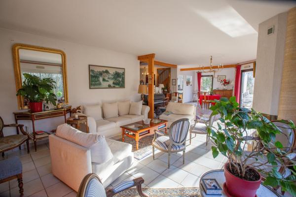 SUPERBE MAISON FAMILIALE